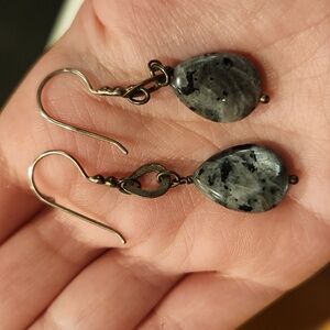 Elegant Black And Grey Teardrop Earrings